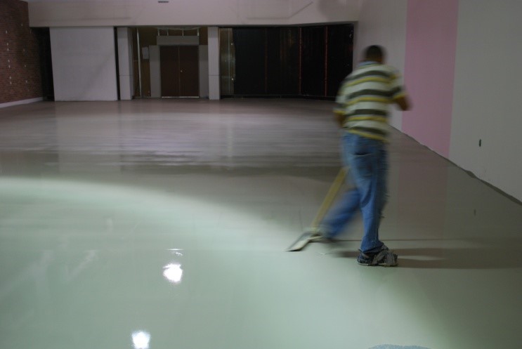 Epoxy Flooring Why Is A Polyurethane Topcoat Important